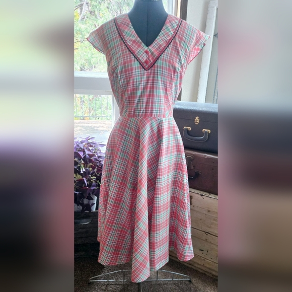 Hell Bunny Vixen Swing Dress - Picture 3 of 9